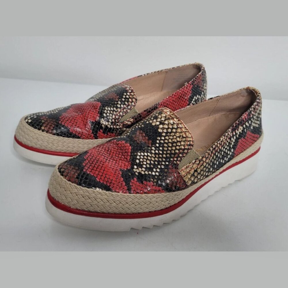 Donald Pliner Womens FINNI Faux Snakeskin Shoes Size 6 M Red Loafers Espadrilles
